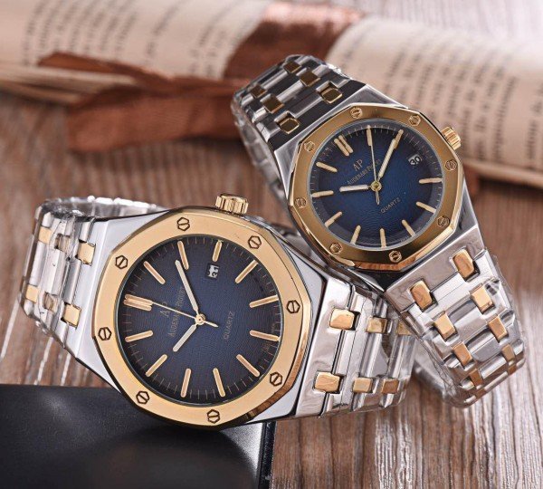 AP ROYAL OAK COUPLE