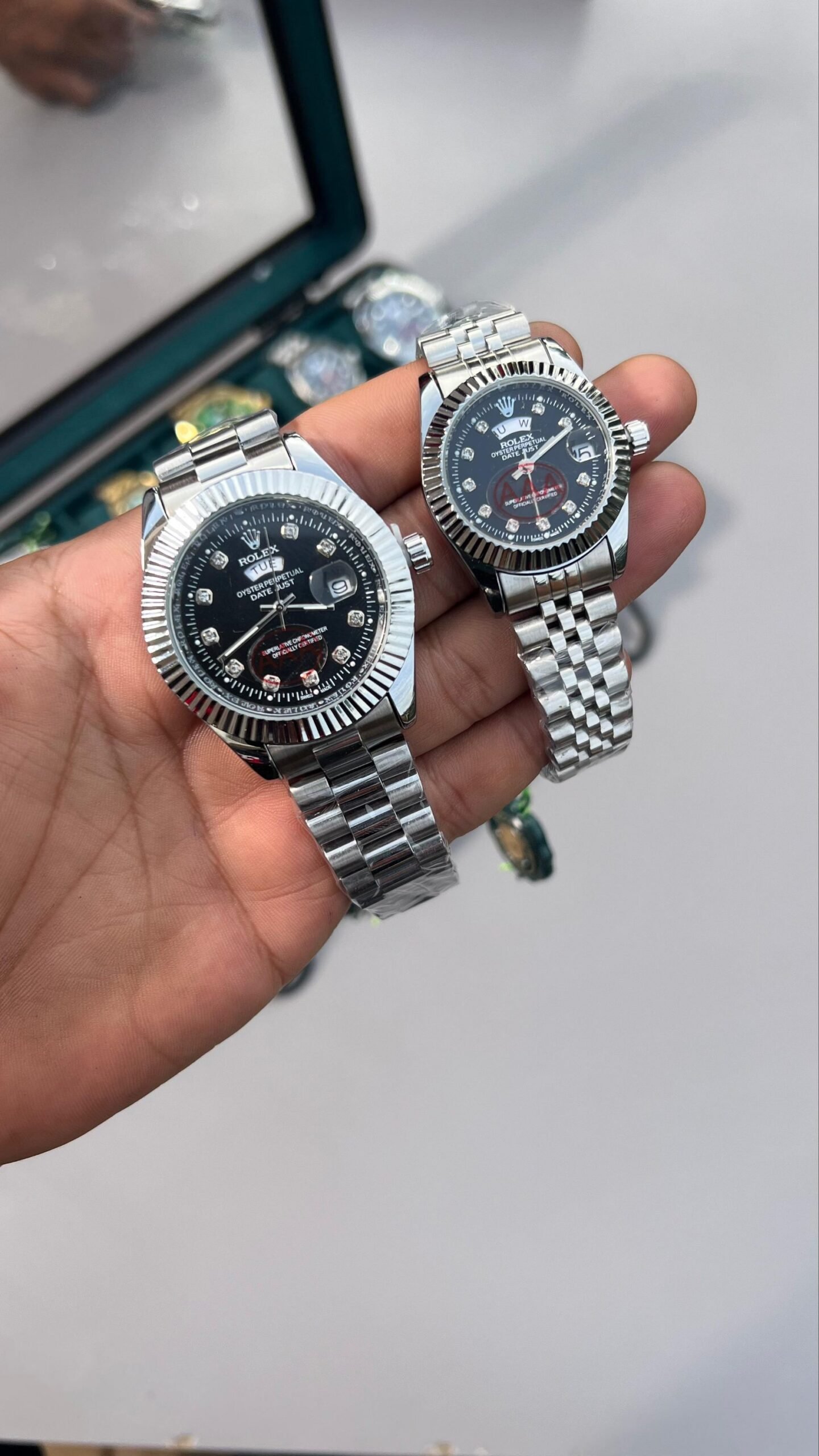 ROLEX  DAY DATE COUPLE 
WITH ROLEX ORIGNAL BOX